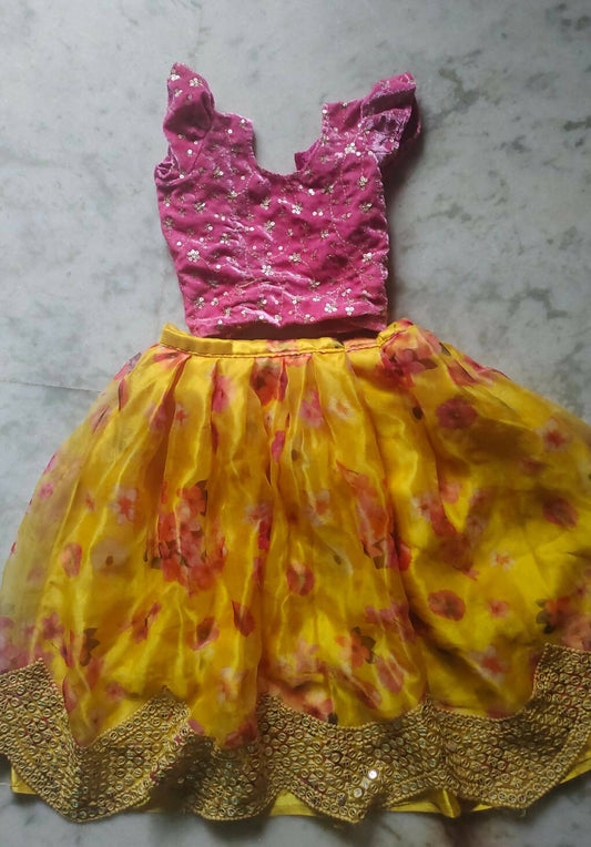 Dress your little princess in royal elegance with our Lehenga Choli Set for Baby Girls - perfect for special occasions and celebrations!