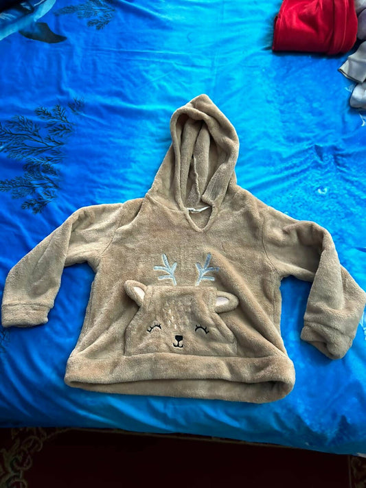 Introducing the adorable H&M Full Sleeves Top for Baby Girl – a charming addition to her wardrobe.