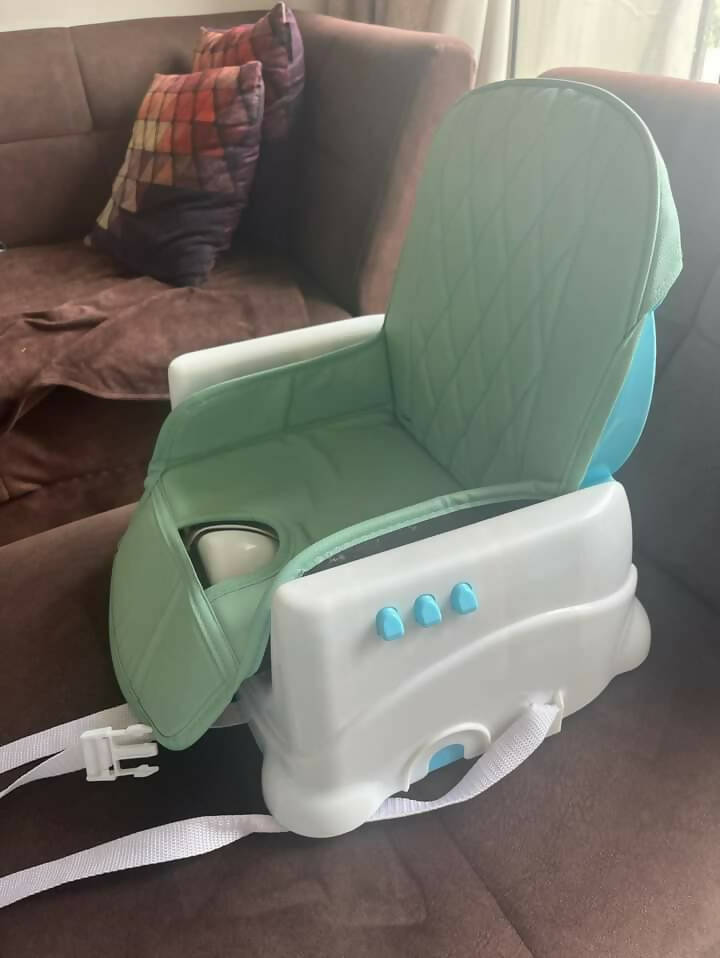Babyhug booster seat 2025