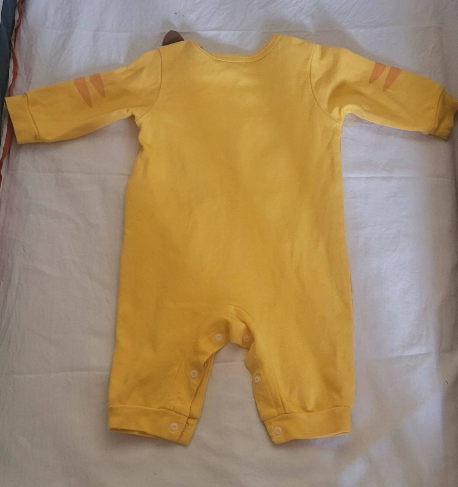 Make a statement with the HOPSCOTCH Animal Print Full-Sleeve Bodysuit - where comfort and style come together for your little one's everyday adventures!