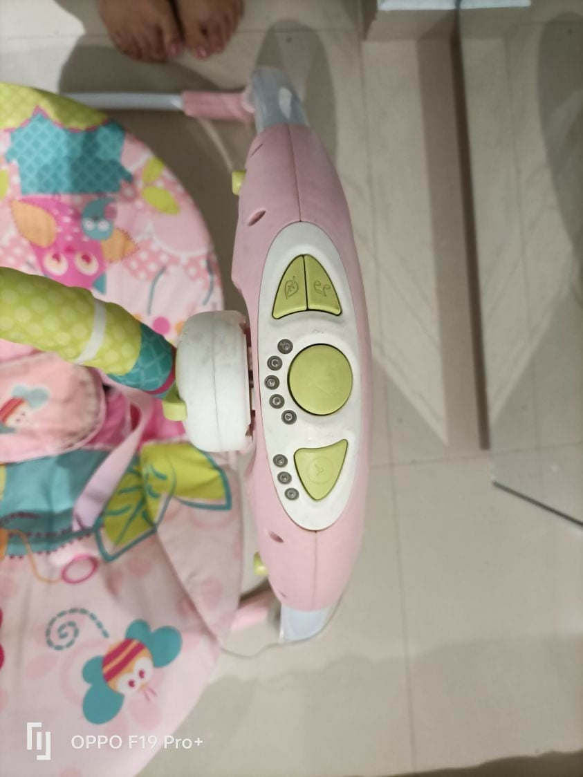 Shop now for the MASTELA Baby Musical Swing, combining comfort, soothing melodies, and engaging entertainment for your little one!