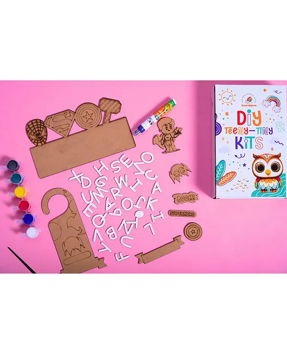 ilearnngrow Teeny Tiny DIY SuperHero Painting Kit