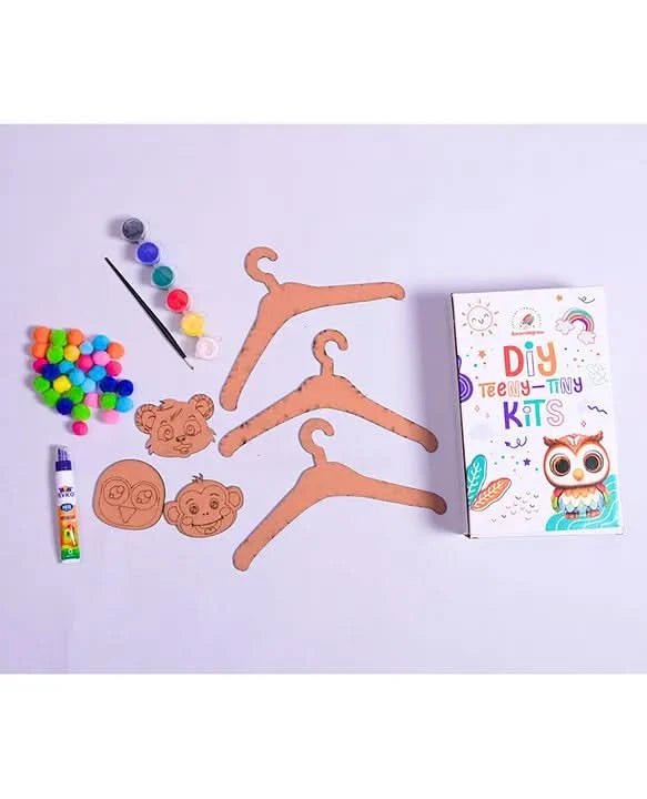 ilearnngrow Teeny Tiny DIY Hanger Set Of 3