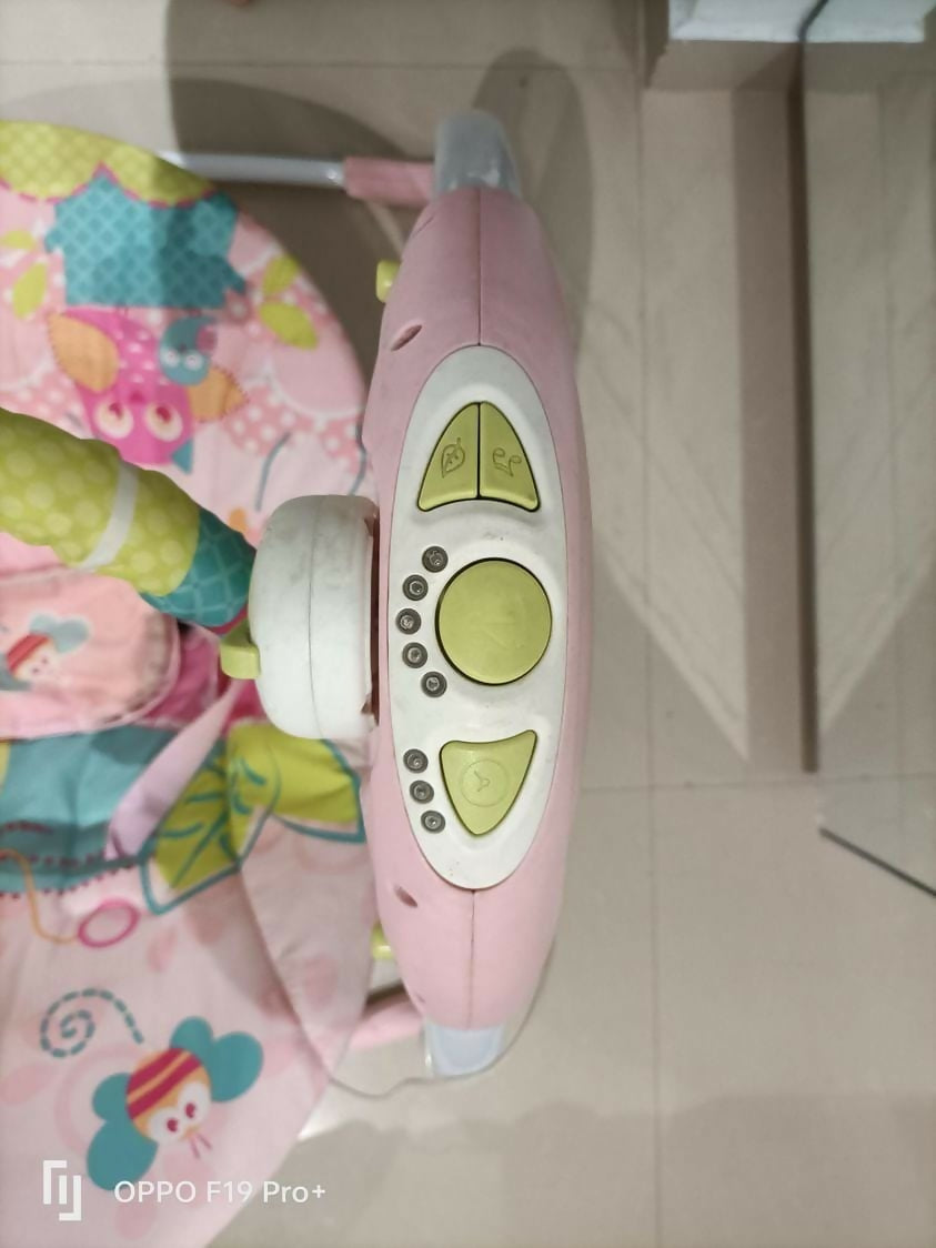 Shop now for the MASTELA Baby Musical Swing, combining comfort, soothing melodies, and engaging entertainment for your little one!