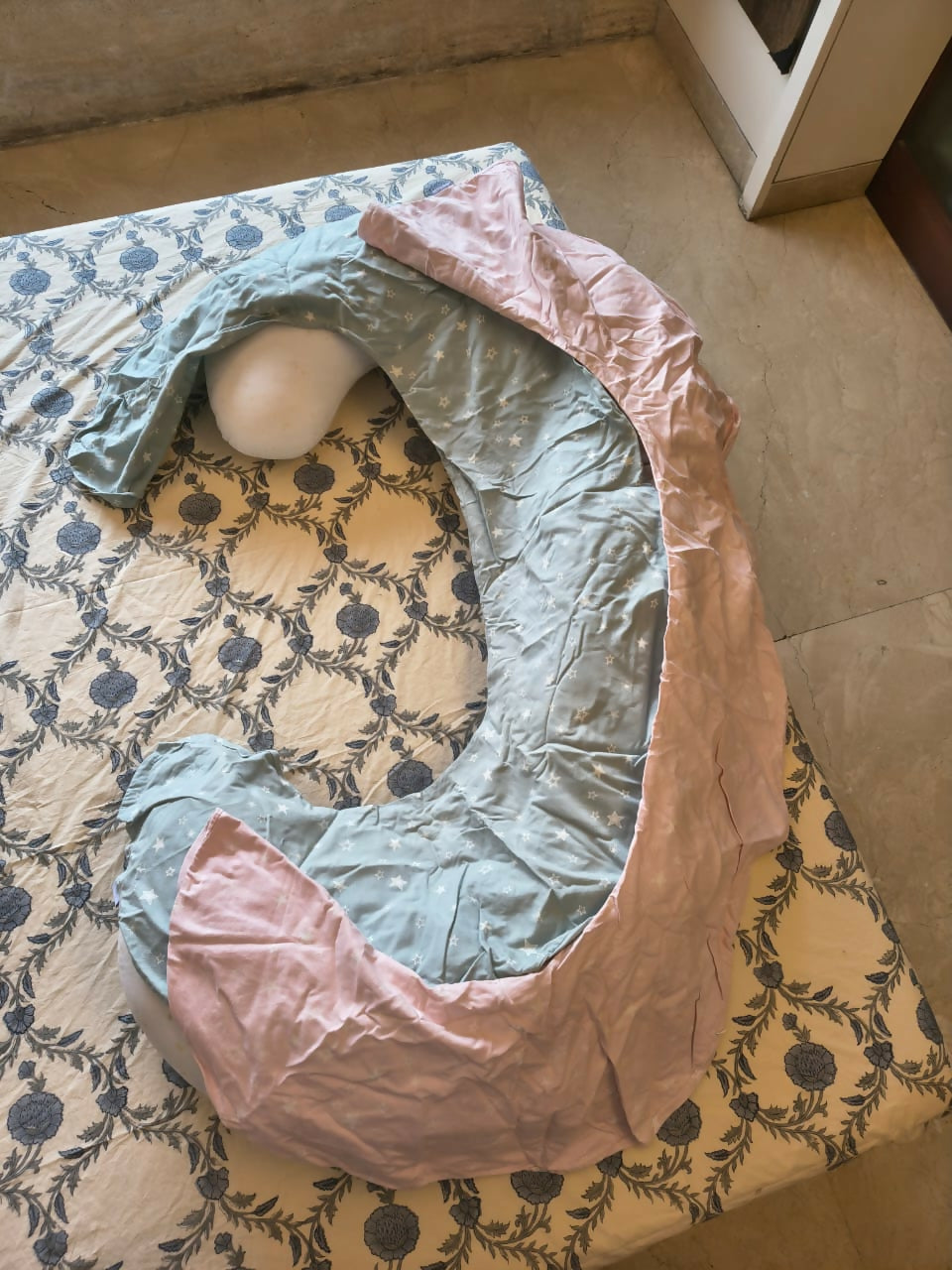 MI ARCUS Pregnancy Pillow with Pillow Covers