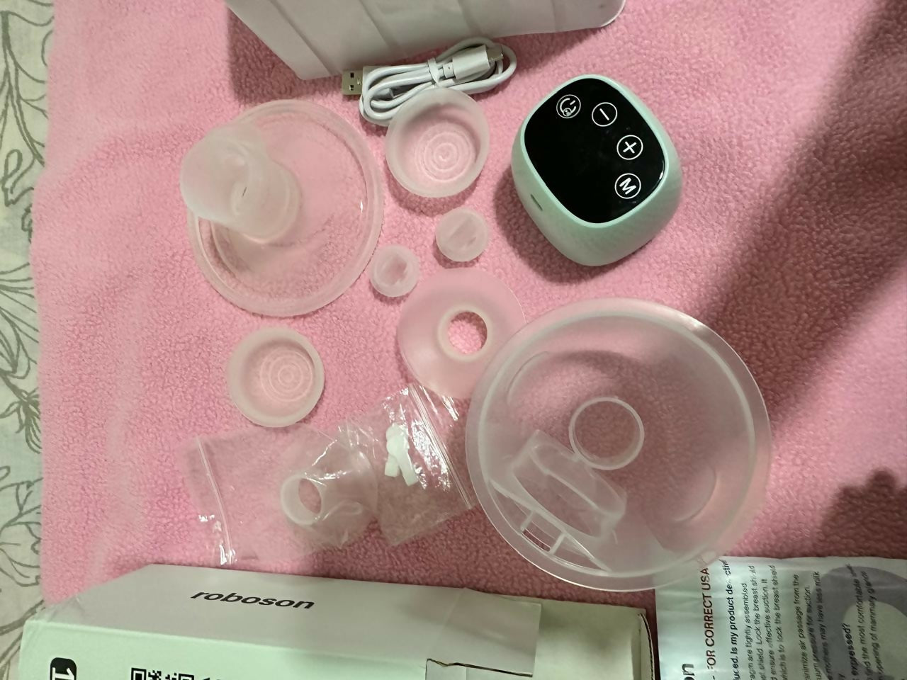 ROBOSON Wearable Electric Breast Pump