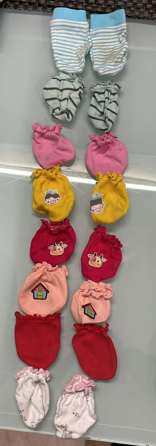 Mittens (Set of 7)