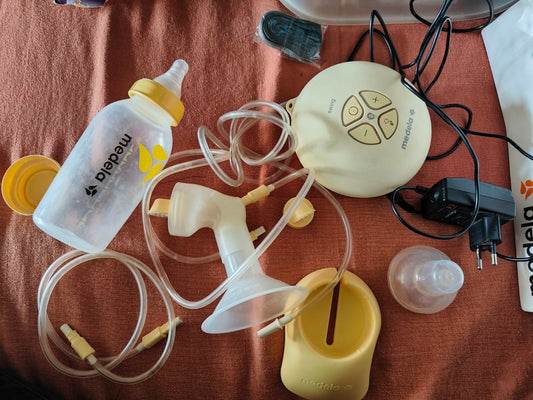 Efficient and comfortable pumping experience with the MEDELA Electric Breast Pump, featuring customizable settings and two-phase expression technology for optimal milk expression.