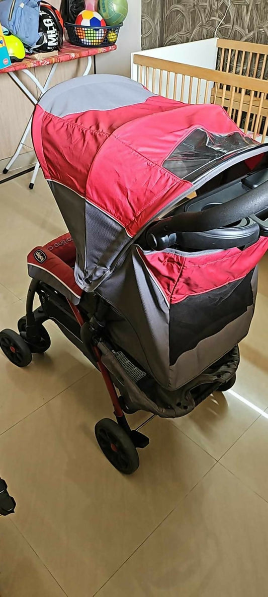Discover unmatched comfort and style with the CHICCO Cortina CX Stroller/Pram, offering convenience and reliability for modern families on the move.