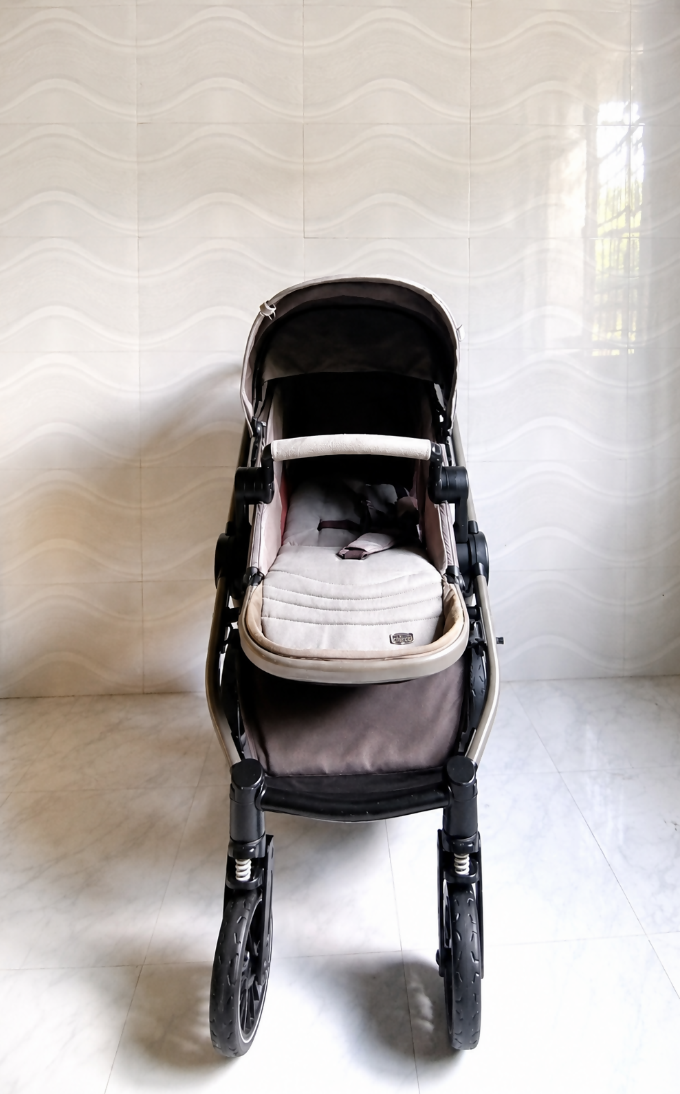 Chicco Luxury Baby Stroller Reversible Pram Premium Travel System
