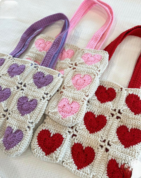 Heart shoulder bag – cute, stylish, and perfect for carrying your essentials with love.

