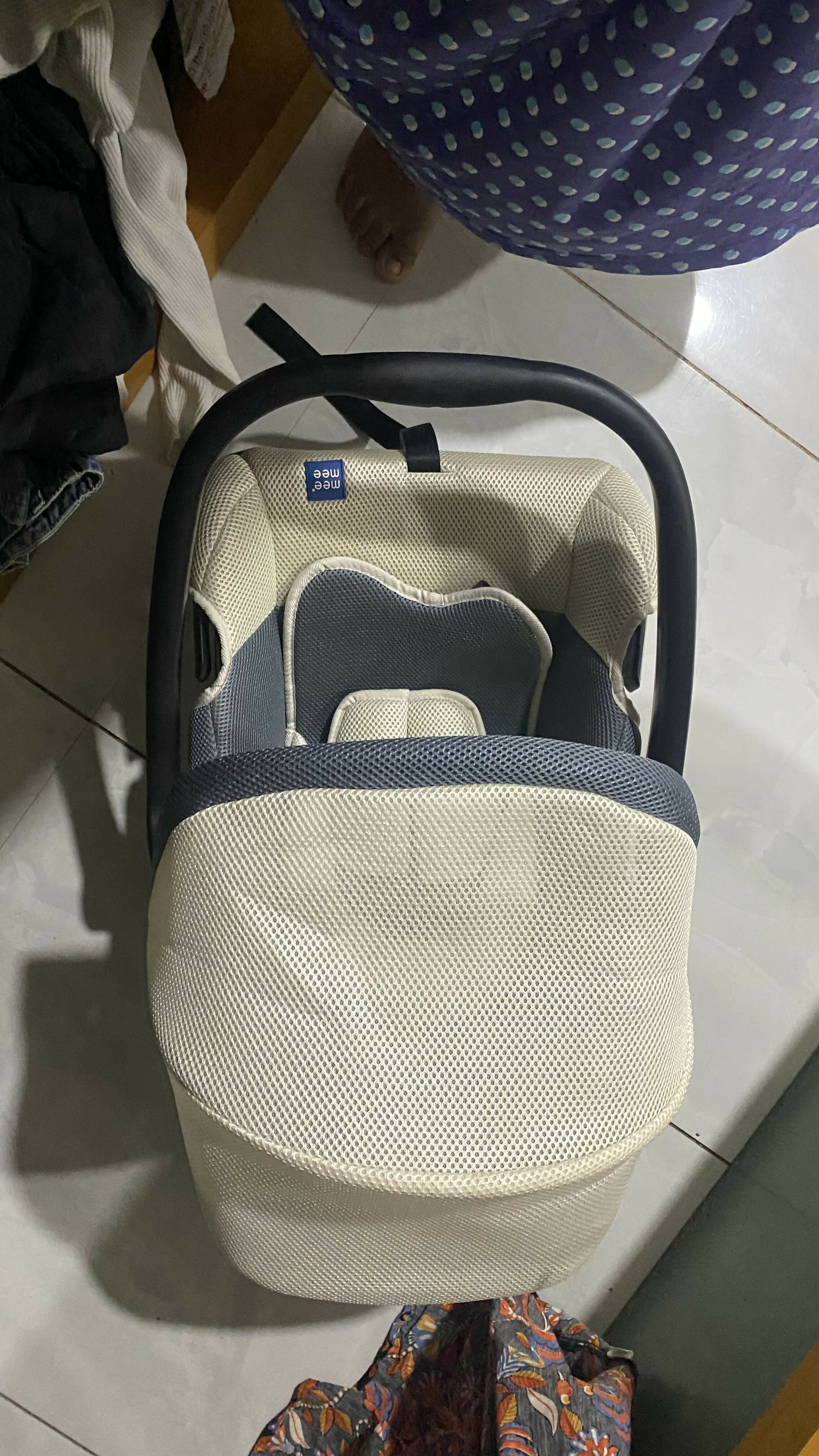 Mee Mee Baby Car Seat Cum Carry Cot with Thick Cushioned Seat (Pack of 1,Light Gray)