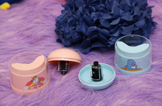  Creative appearance and space saver, small and portable Comes with removable tray, easily to operate for small kids, Best Sharpener for kids 
