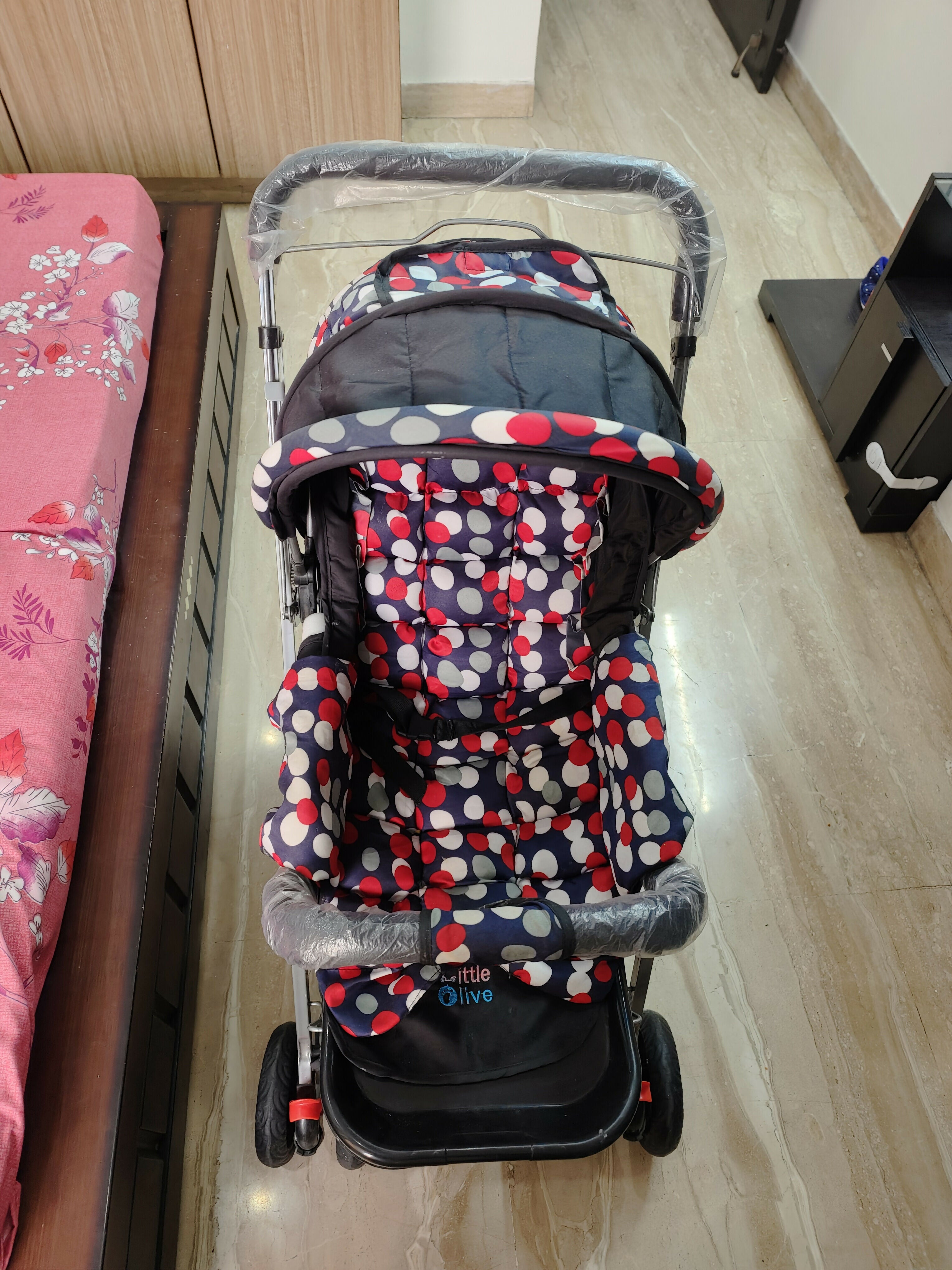 LITTLE OLIVE Sweet Lime Baby Stroller - PyaraBaby