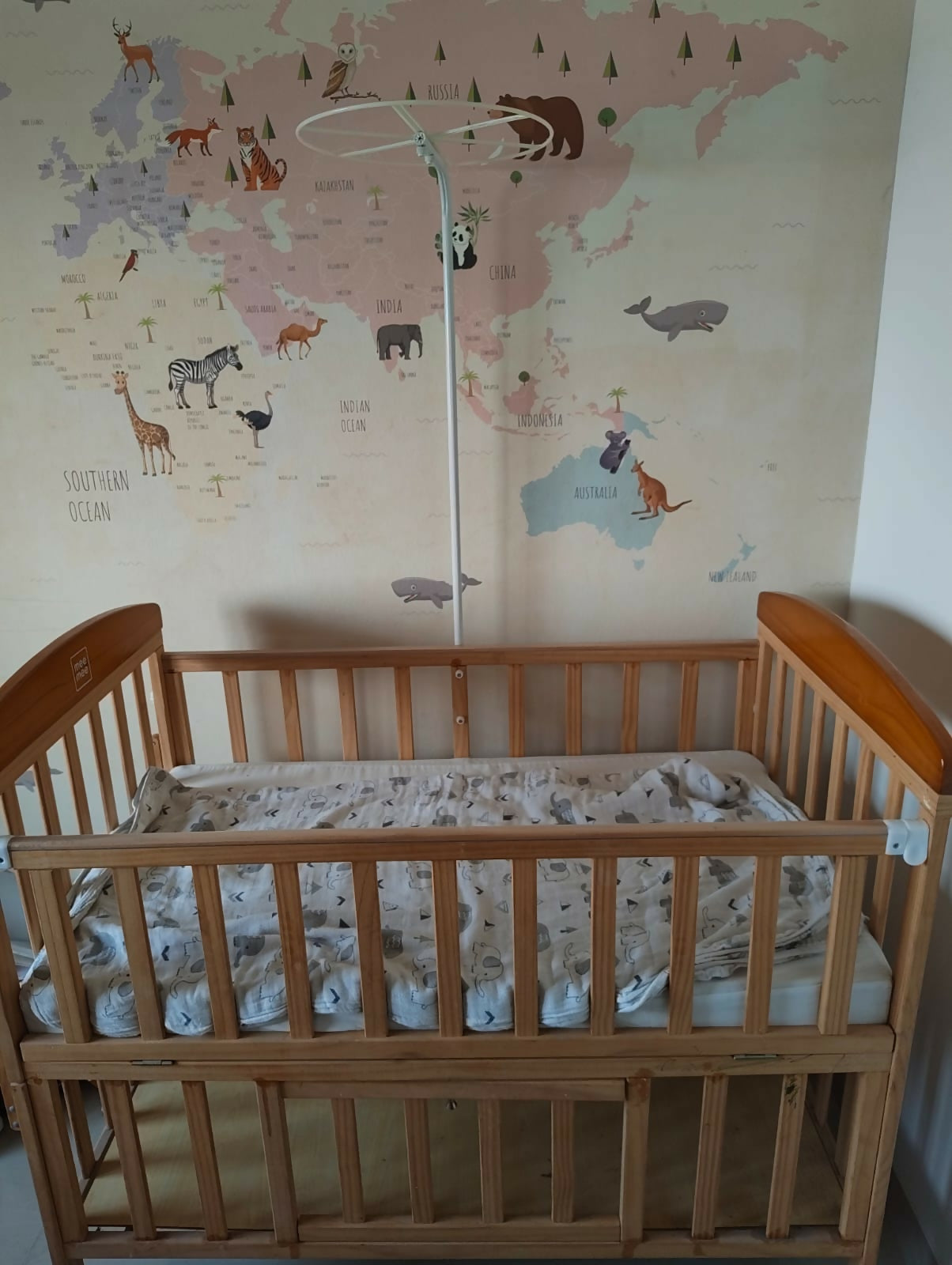 Babyhug Hamilton wooden baby Crib/Cot