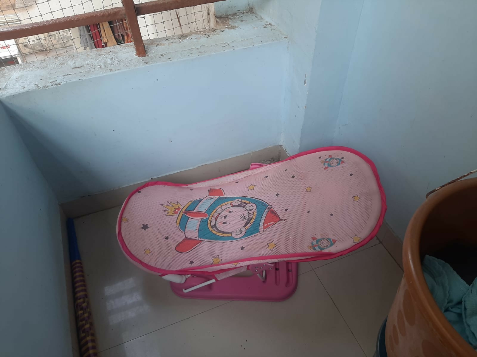 LUVLAP Bath Chair For Baby