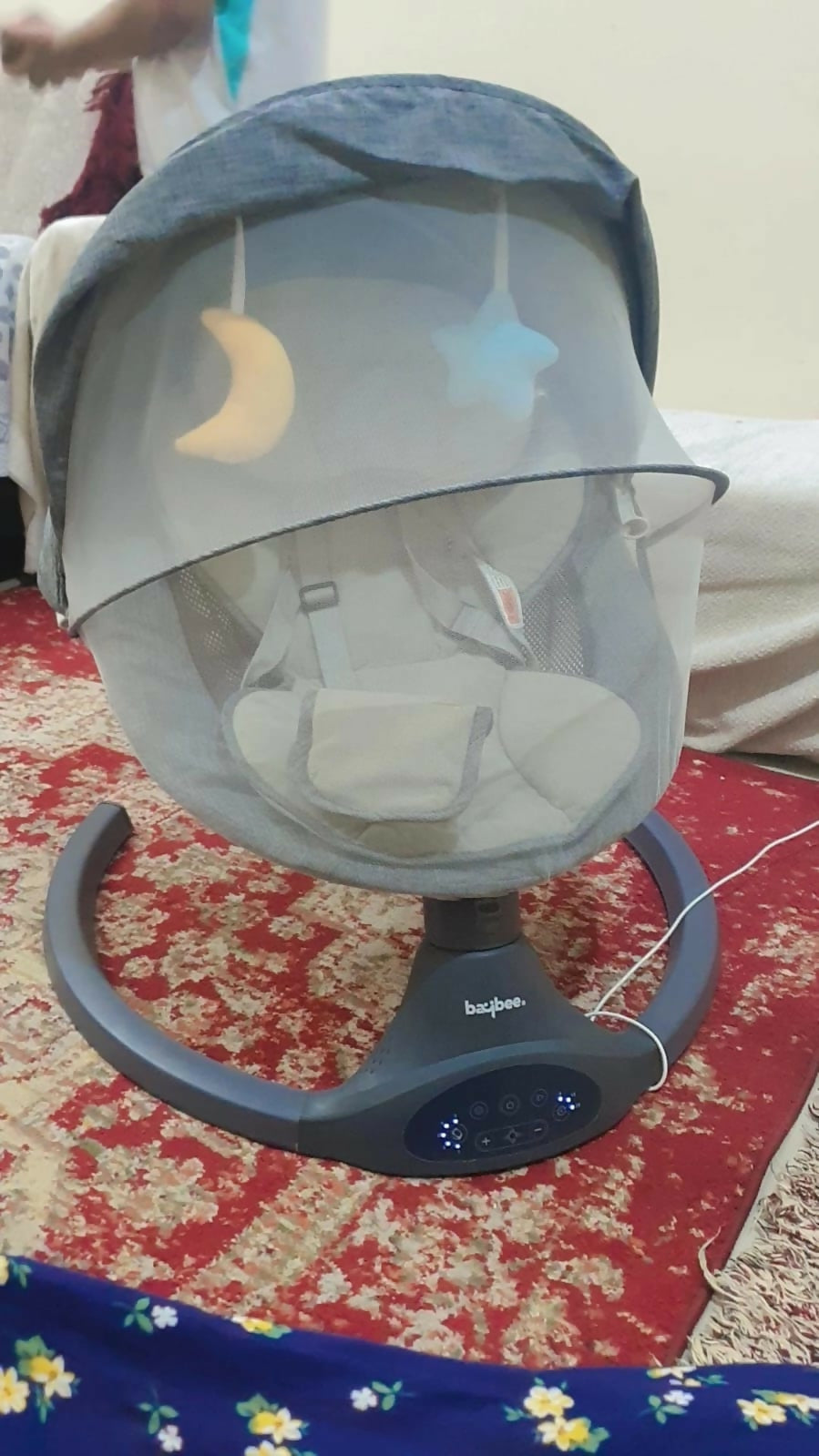 Cradle your baby’s dreams with BAYBEE.

