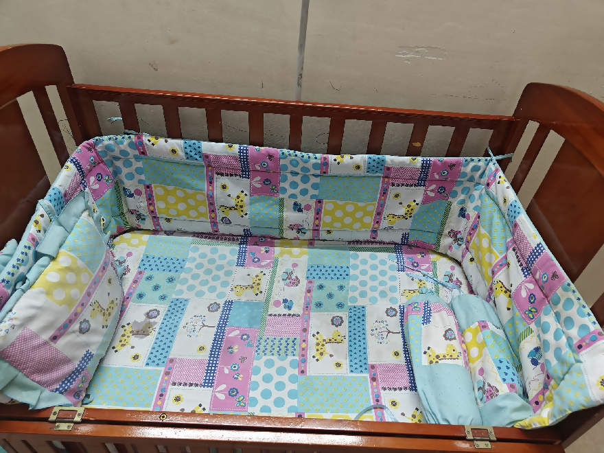 Babyhug crib Clearance