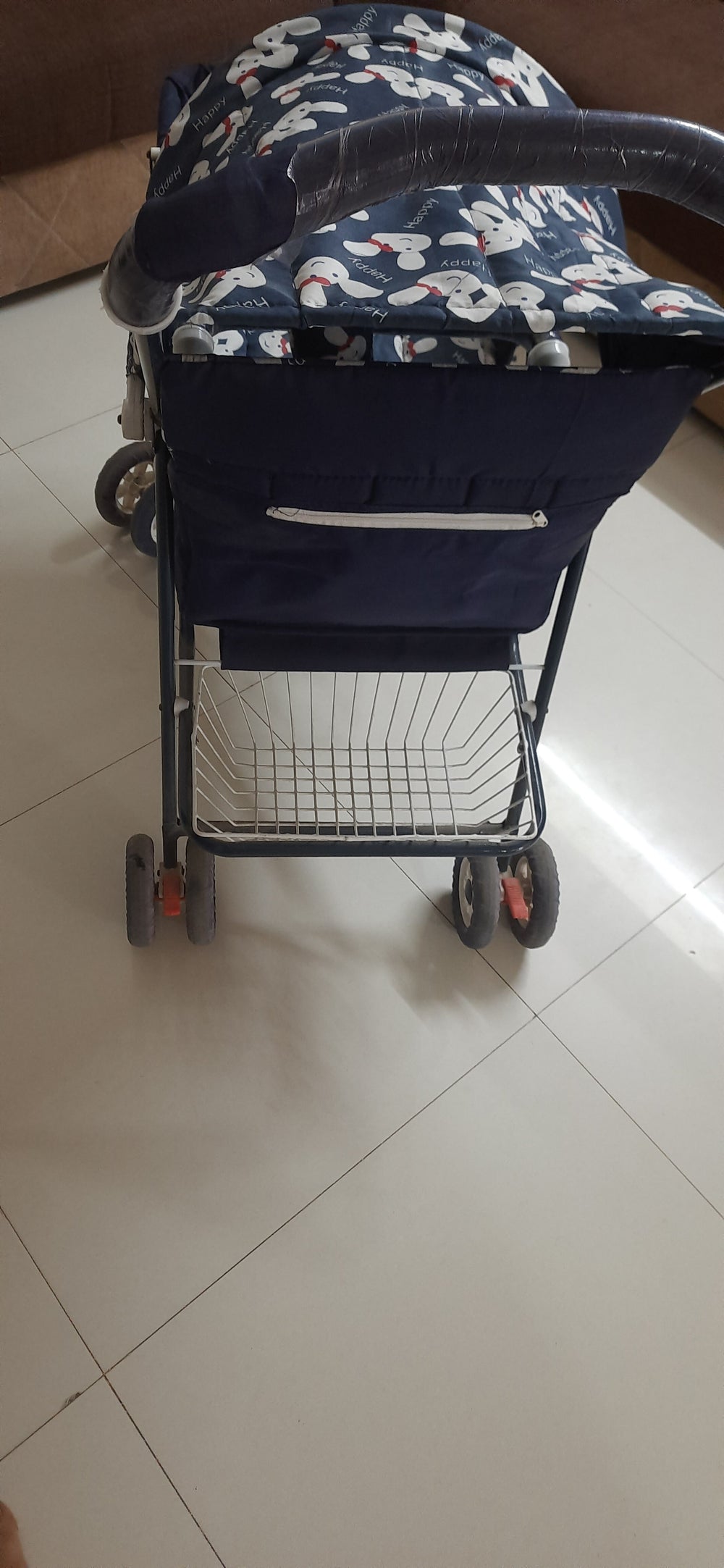 Baby Stroller/Pram for convenient everyday walks, travel and family outings with your little one.