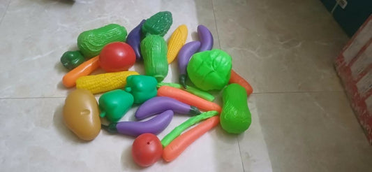 Vegetables and fruits play set – colorful, educational, and fun pretend play for little chefs!

