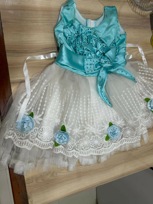 Grace in Every Twirl – Adorable Baby Girl Dress for Every Occasion!