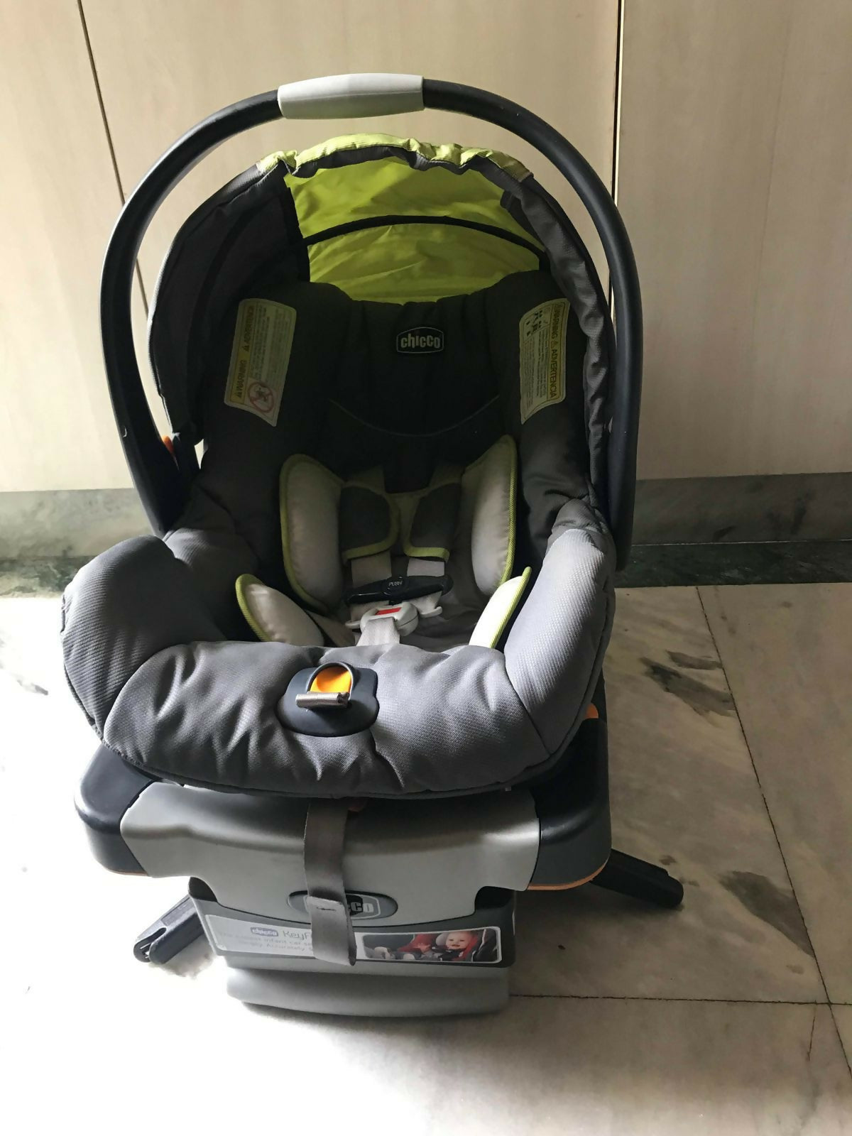 Discover the CHICCO Car Seat for babies, featuring advanced safety features, an adjustable harness, and a comfortable, ergonomic design for secure and cozy car rides.