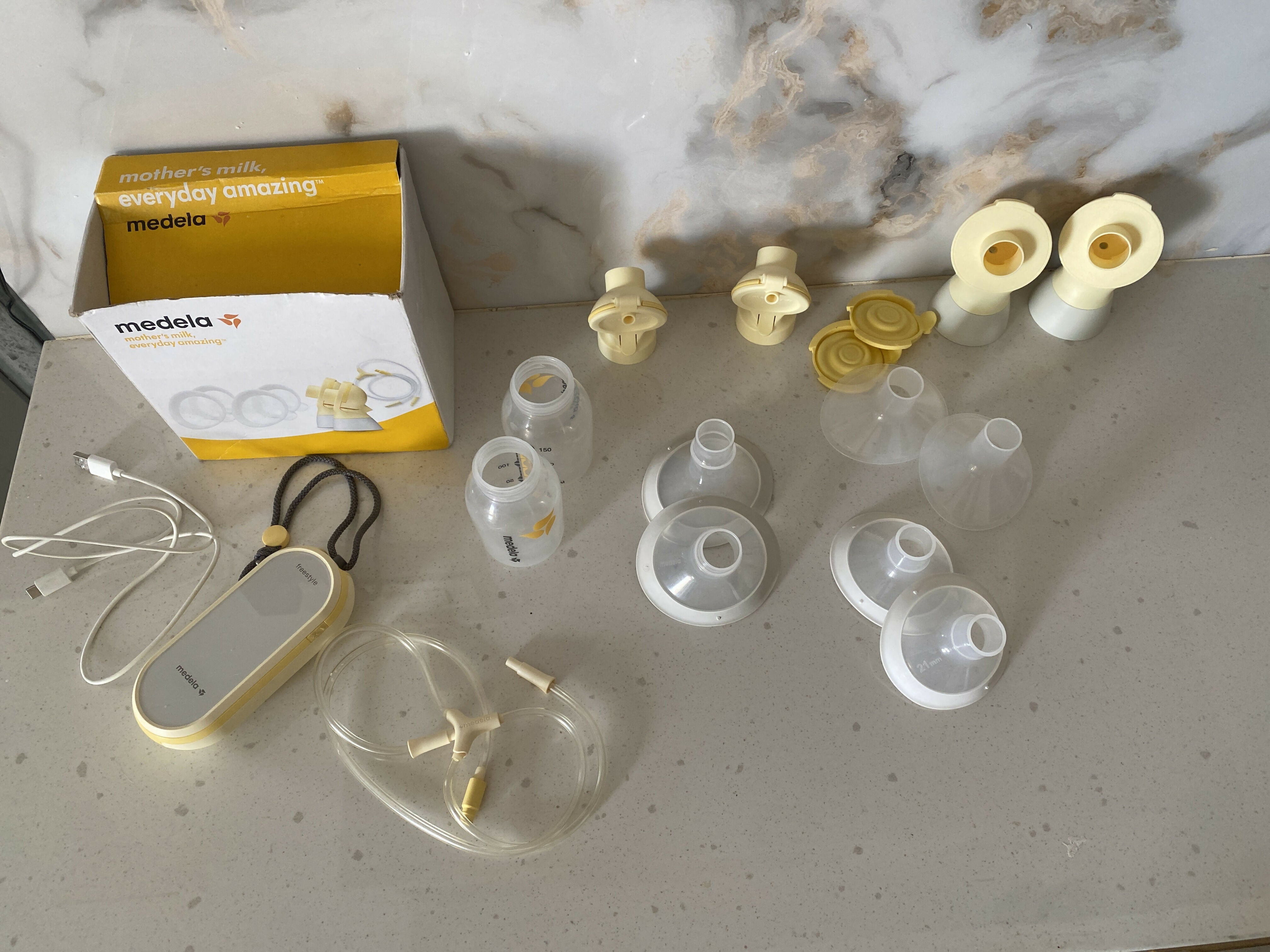 MEDELA  Freestyle Breast Pump (Automatic)