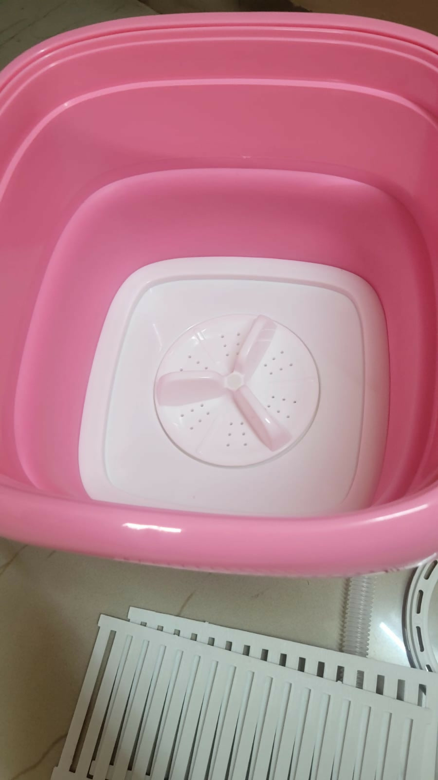 Experience ultimate laundry convenience with the Xiomini Portable Washing Machine, perfect for small spaces, travel, and efficient cleaning on the go.