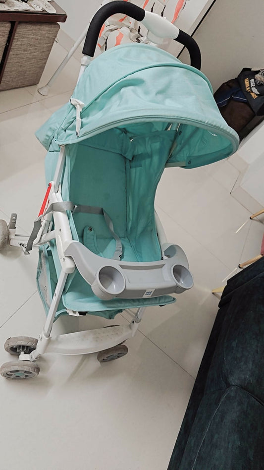 MEE MEE stroller/pram – adjustable, safe, and travel-ready companion for your growing baby.

