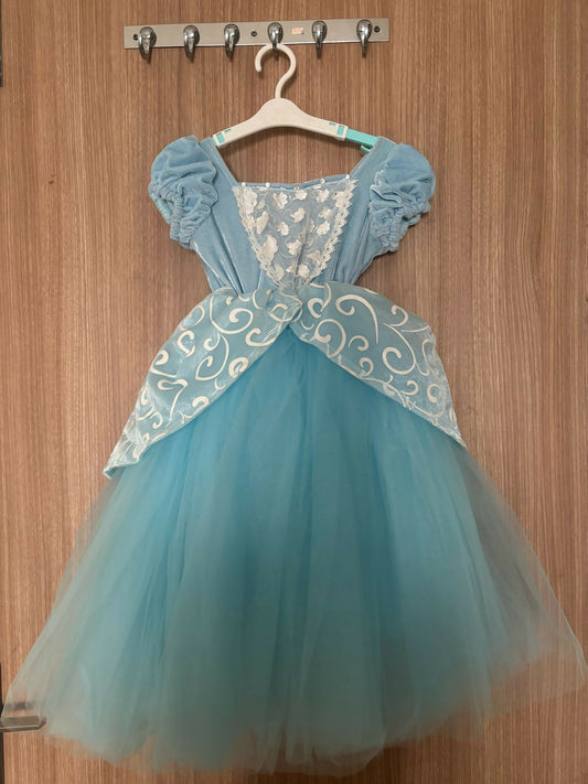 Girls' birthday gown – elegant, comfy, and party-ready dress for your little princess.

