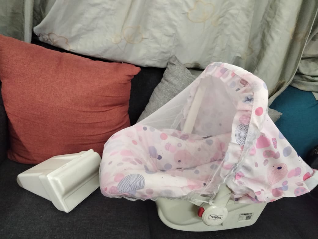 BABYHUG Spring 5 In 1 Carry Cot- Pink