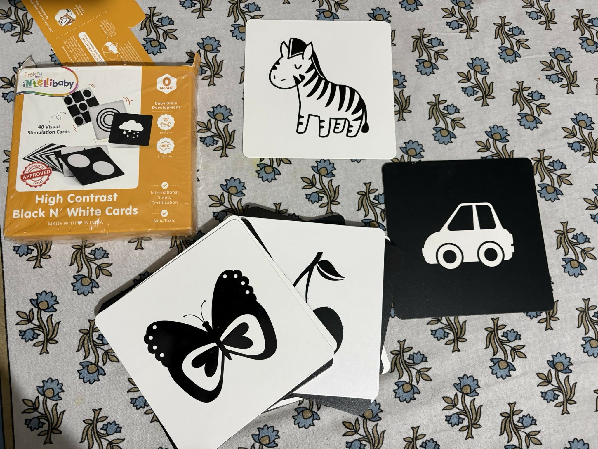 INTELLIBABY large high contrast flash cards in black and white with baby-friendly visual patterns, early learning design, sensory stimulation, and visual development support for infants.