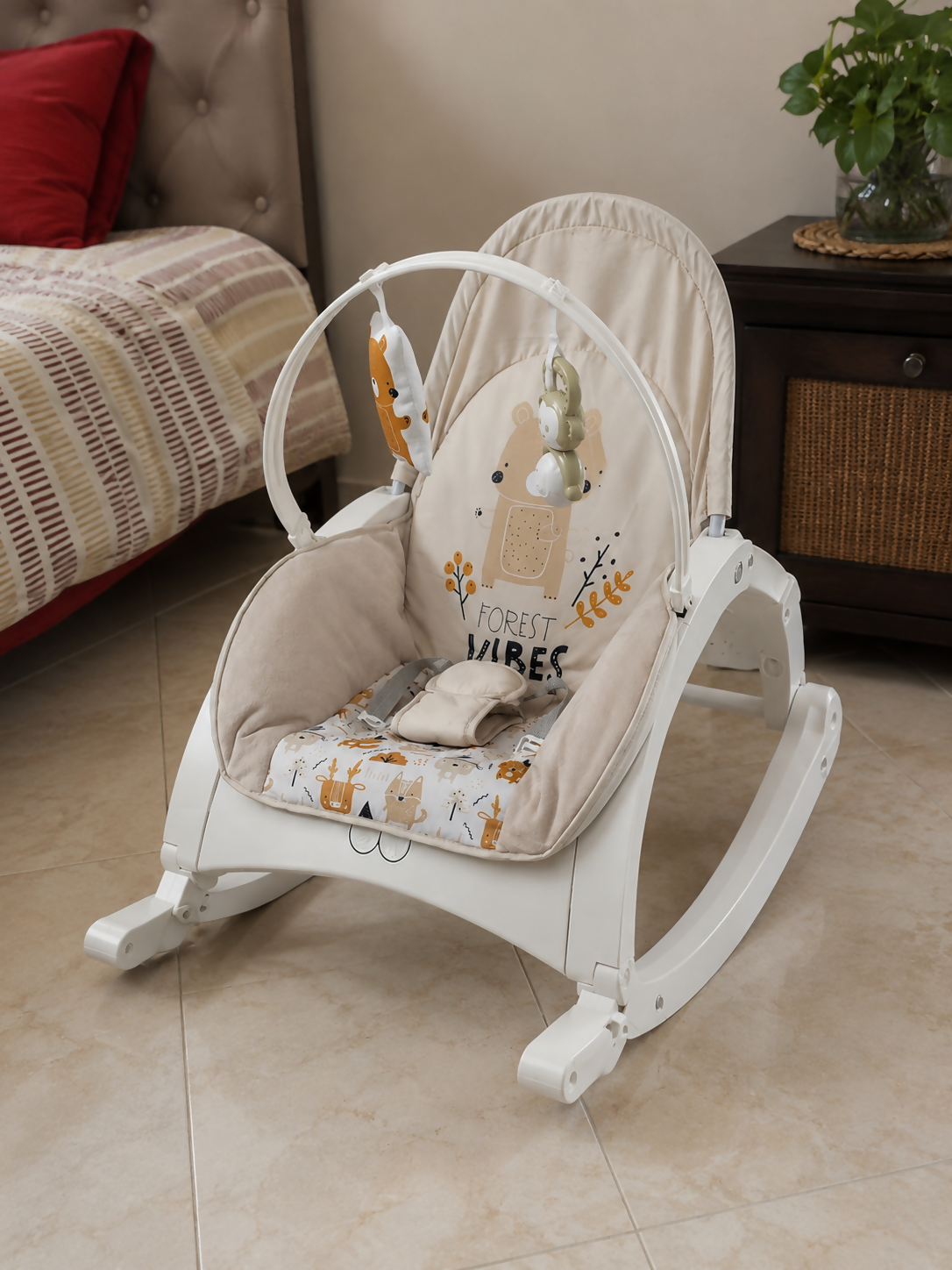 INFANTSO baby rocker and bouncer in beige for 0–2 years with cushioned seat, gentle rocking motion, secure harness, and comfortable design for baby relaxation and play.