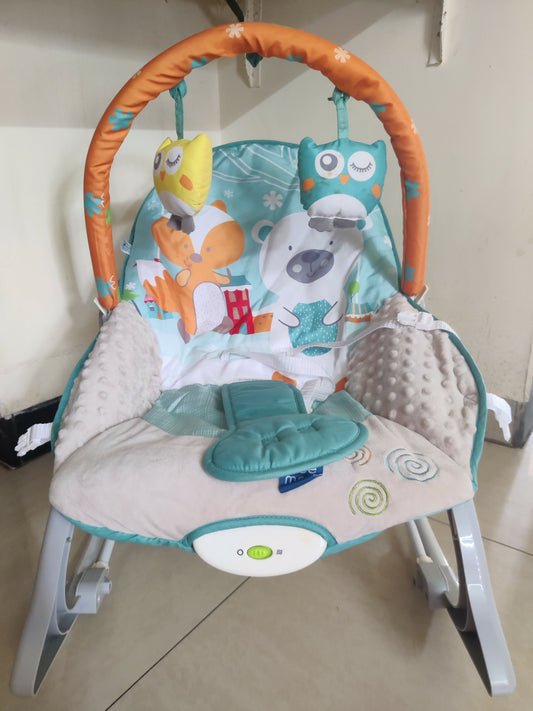 MEE MEE Baby Bouncer or Rocker