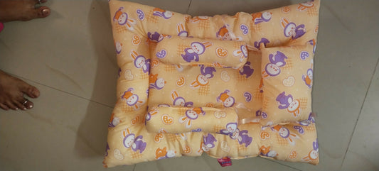 Baby bed with pillow - PyaraBaby