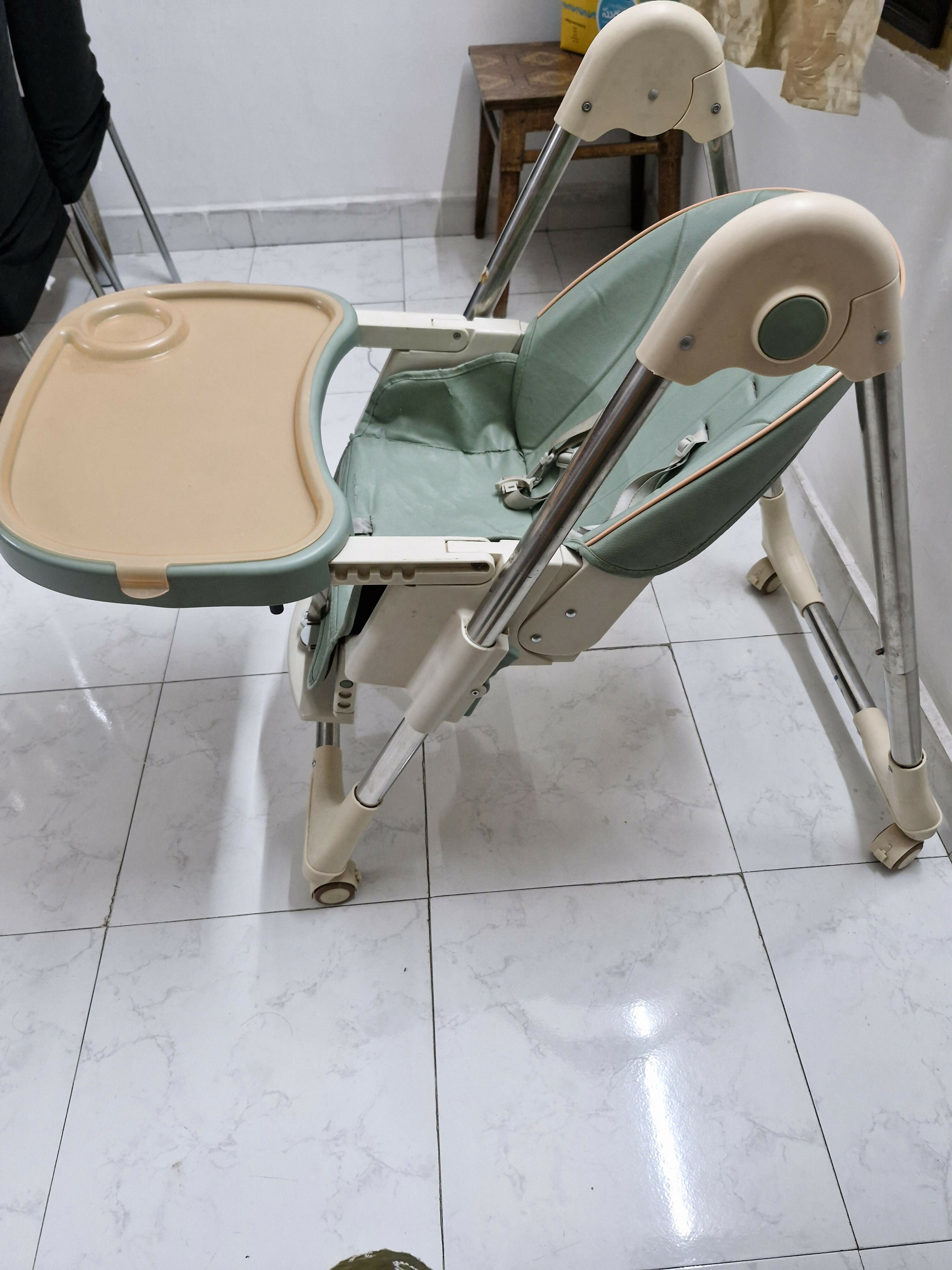 Baby feeding High chair