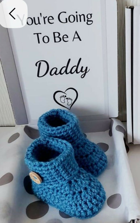 Baby Booties with Customised Printed Greeting Card – Adorable Gift Set for Newborns