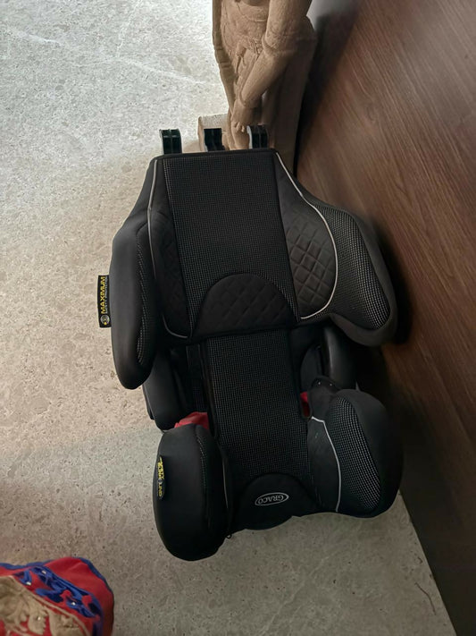 Graco car seat – trusted safety and comfort for your child’s every journey.

