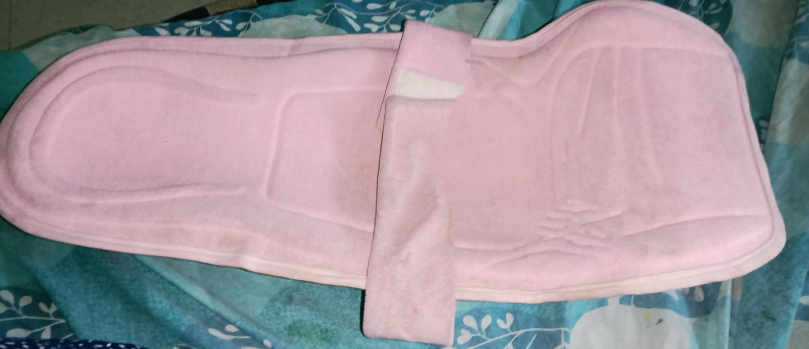 Simplify feeding and caregiving with the versatile HOOPA Feeding Pillow, serving as a feeding pad, carrier, and nursing pad for new parents.