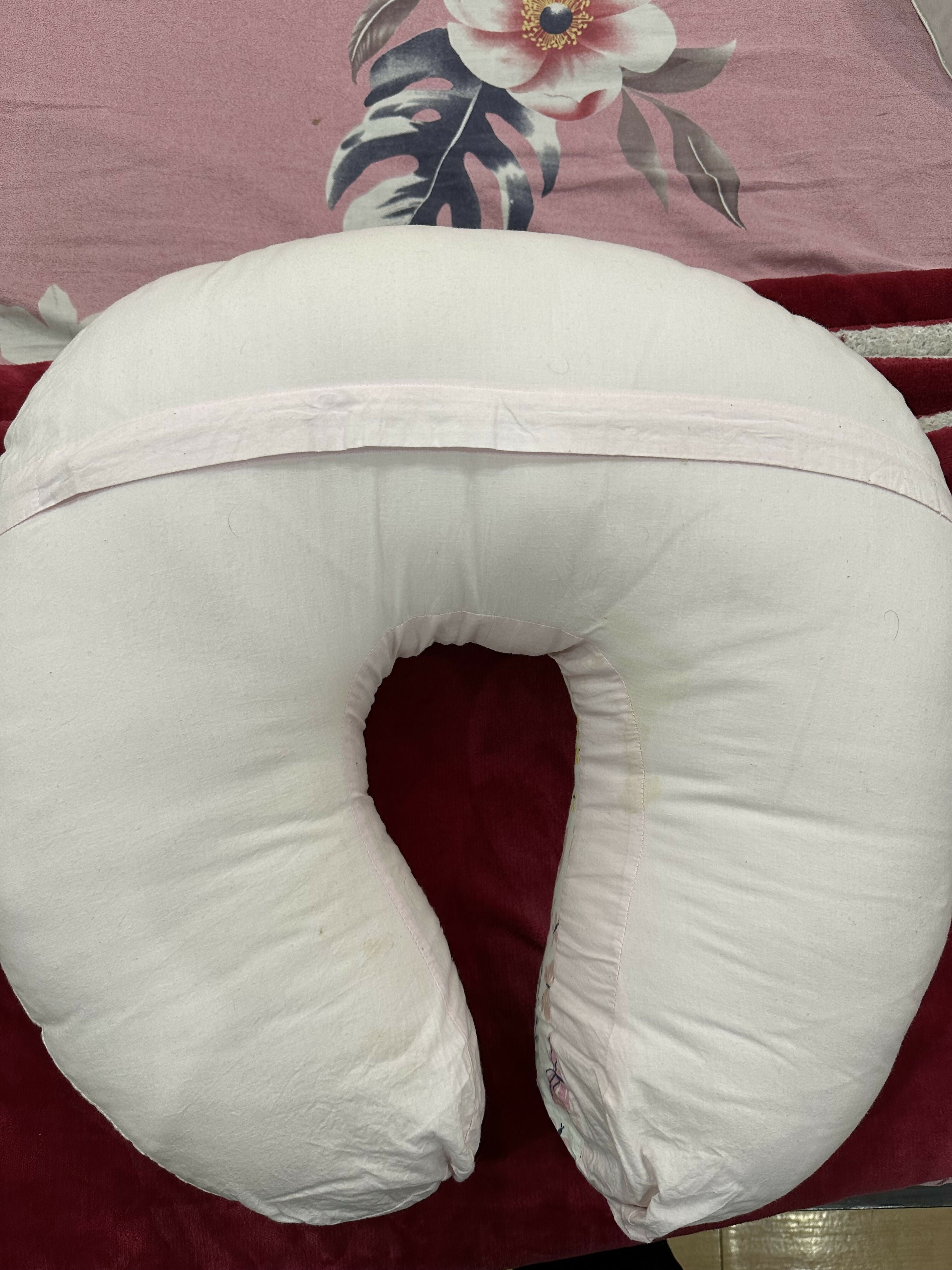 Haus and kinder 4-in-1 pillow