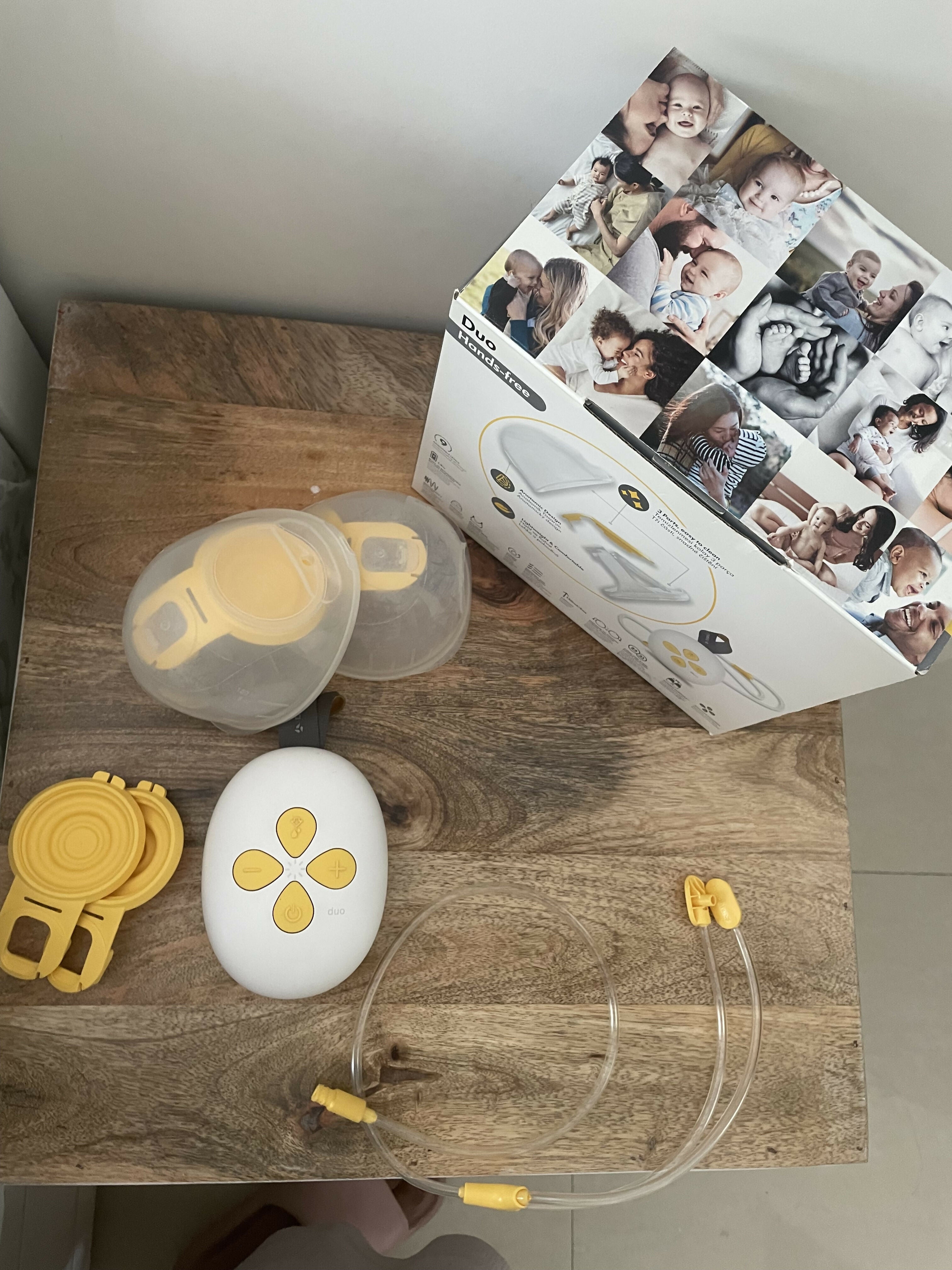 Medela Duo Handsfree wearable electric breast pump with extra Valve