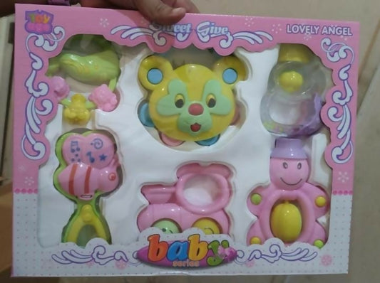GIGGLY GIRAFFES Baby Rattle Set