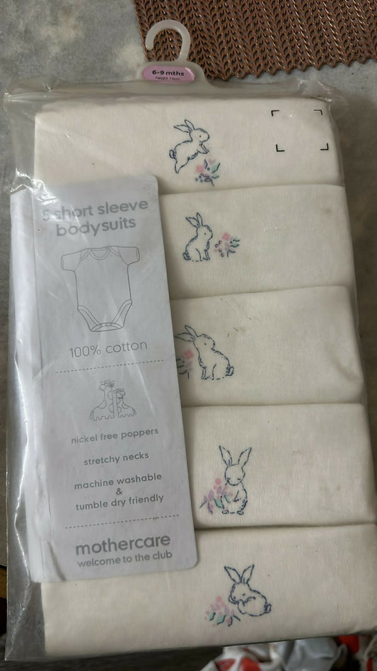 Dress your baby in comfort and style with the MOTHER CARE Pack of 5 Short Sleeve Body Suits—perfect for any occasion!