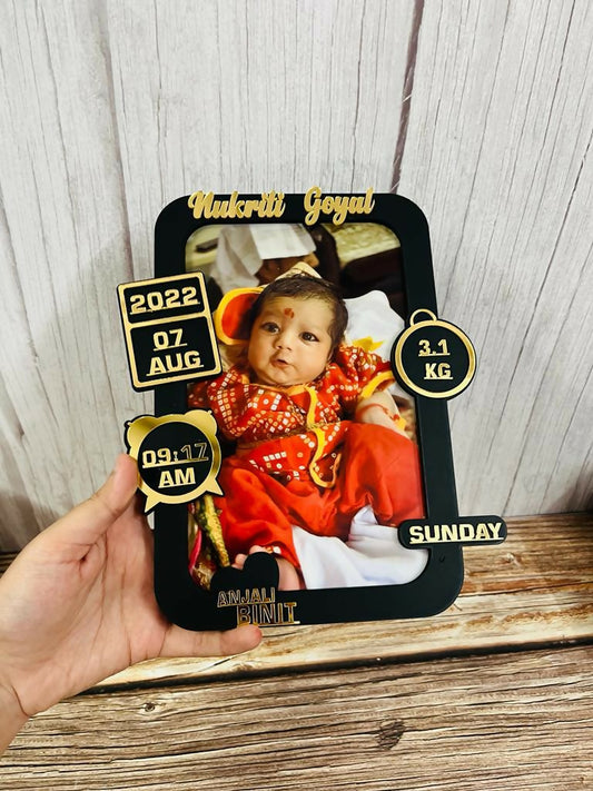 Baby photo frame with personalized details