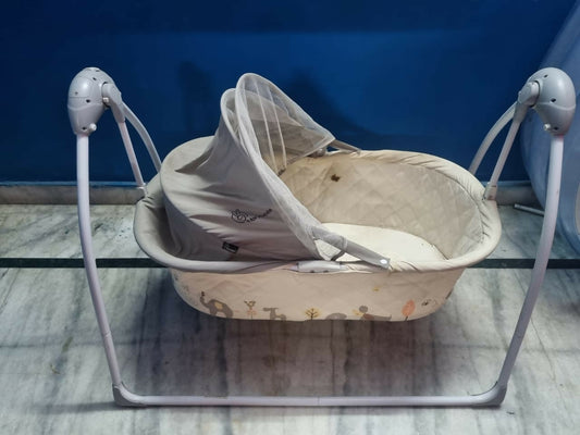 R FOR RABBIT Lullabies Automatic Swing Cradle in Almost New condition featuring automatic swinging functionality, comfortable seating, and a practical design for supervised soothing, relaxing, and nap-time routines.