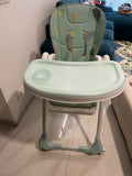 R for Rabbit high chair with adjustable seating, feeding tray, secure safety harness, sturdy frame, and comfortable support for babies and toddlers during mealtimes.