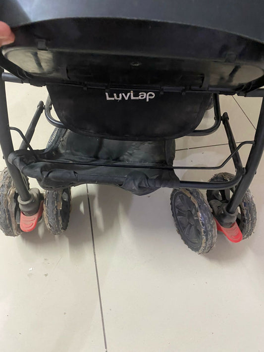 Experience the perfect blend of style and functionality with the LUVLAP Starshine Stroller/Pram, designed to keep your baby comfortable and safe on every journey.