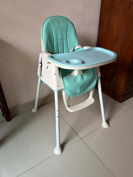 SYGA Baby High Chair for 6 months to 2 years with feeding tray.