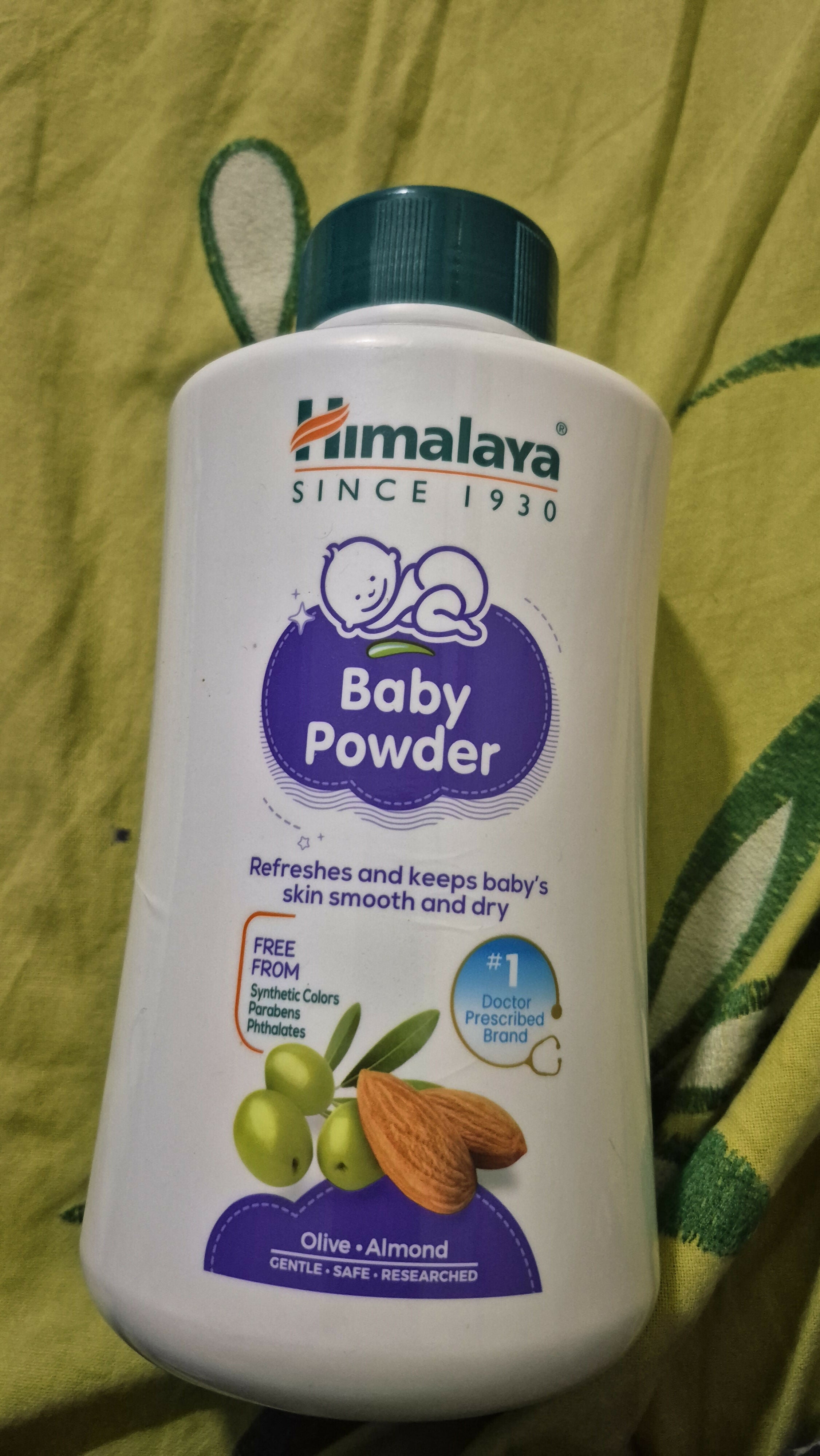Himalaya Baby powder
