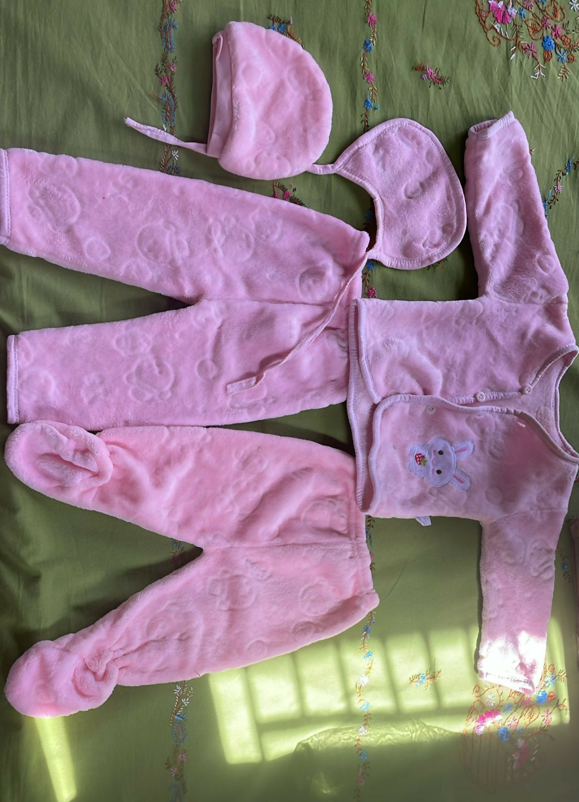 Cameo 3-9 months woolen fur pink set